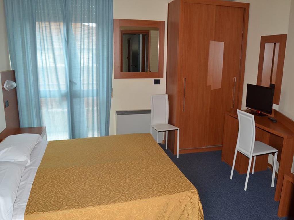 Hotel Santa Chiara Chianciano Terme Kamer foto