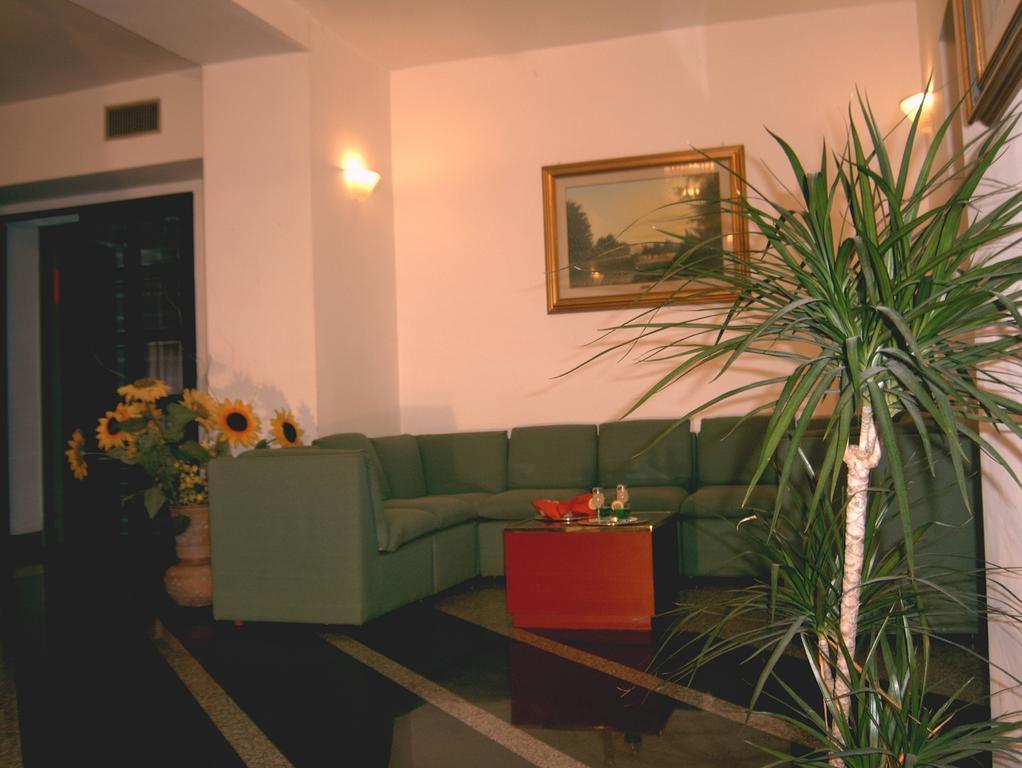 Hotel Santa Chiara Chianciano Terme Buitenkant foto